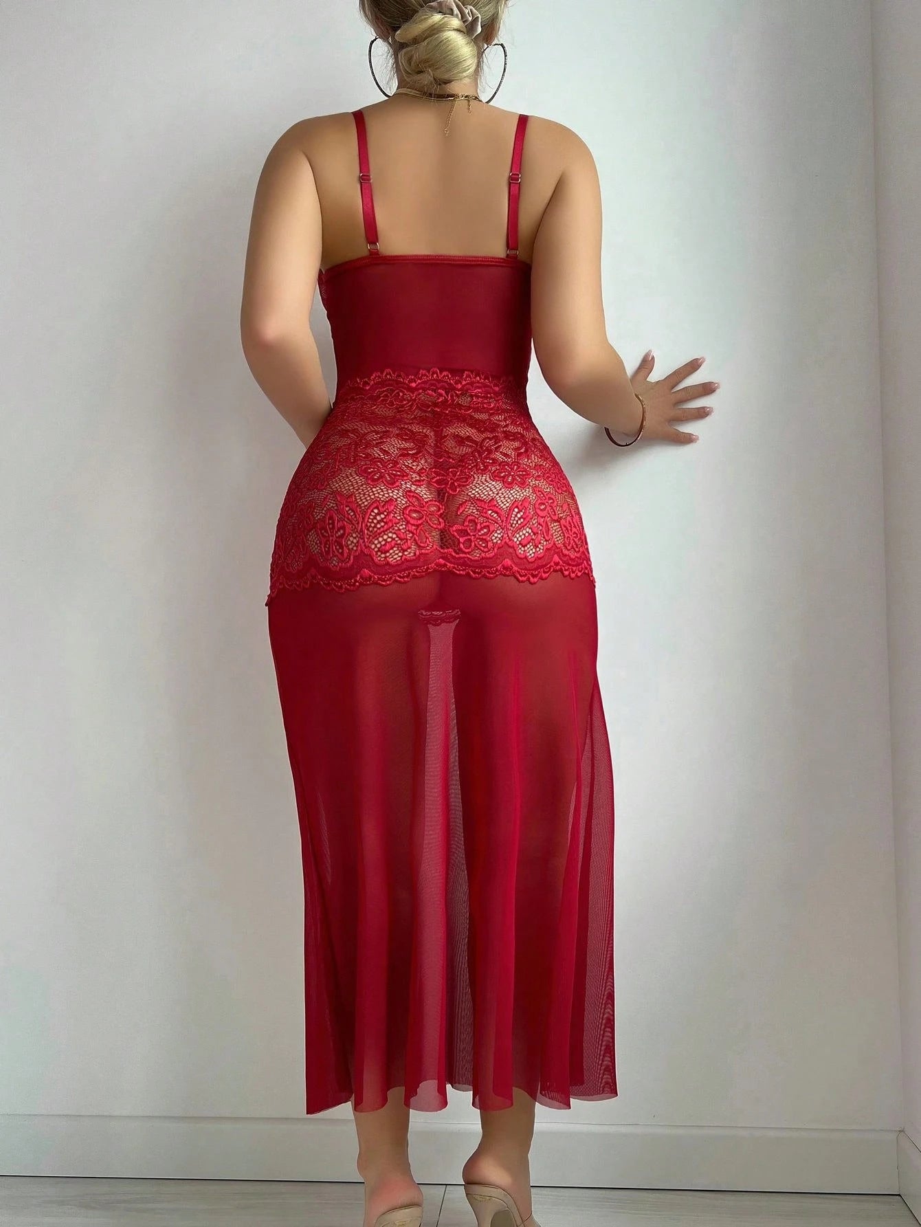 Elegantes Kleid mit Spitze